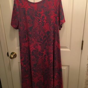 Large LuLaRoe Carly Pink & Grey pattern